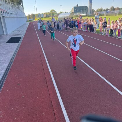 TYDZIEŃ BUDOWANIA RELACJI -ZAWODY SPORTOWE NA STADIONIE