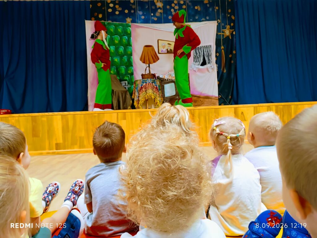 Teatrzyk „Skrzat” z Krakowa z wizytą w naszym przedszkolu.