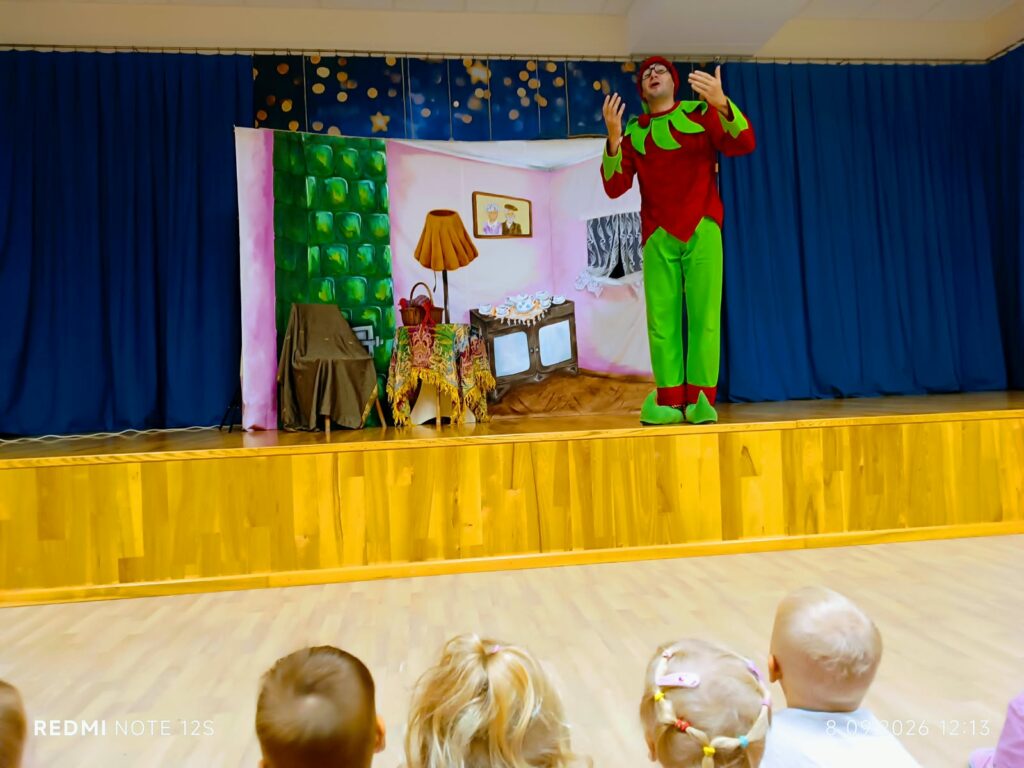 Teatrzyk „Skrzat” z Krakowa z wizytą w naszym przedszkolu.