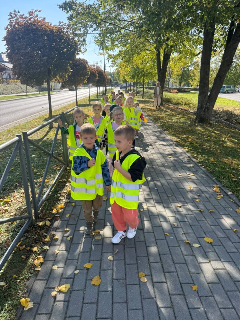 Przechodzimy bezpiecznie przez ulicę