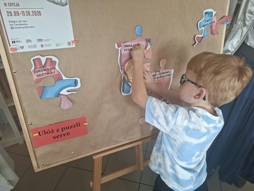 Wycieczka do biblioteki na zajęcia edukacyjne pt.,,Aktywność fizyczna i zdrowa dieta jako podstawa zdrowego stylu życia "